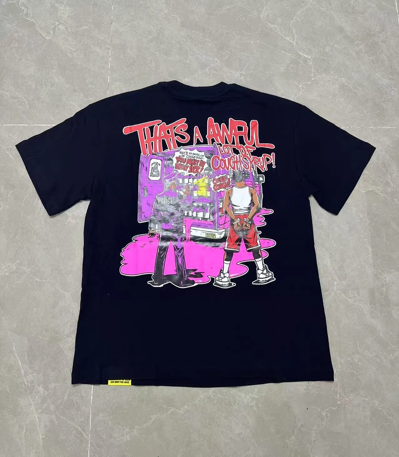 #Black ｜ THAT'S A AWFUL LOT OF COUGH SYRUP In Stock Real shot American simple trendy brand loose casual T-shirt Fabric (fabric): 32 counts Weight combed double yarn pure cotton Sizes (size): S-M L X L Color (colour): Black 👉